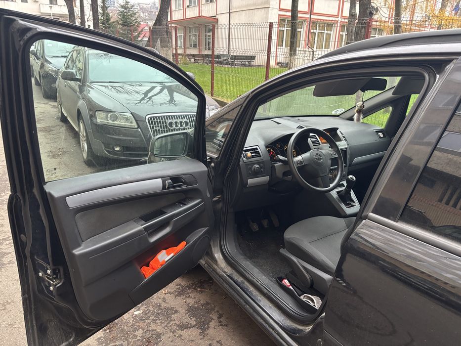 Opel zafira 2006
