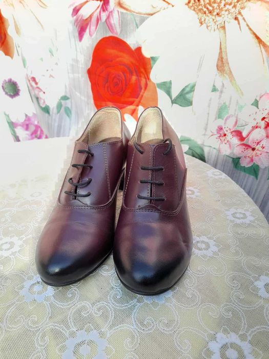 Botine din piele naturală bordo