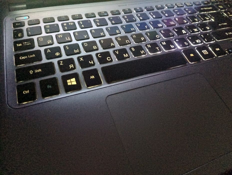 Игровой ACER 15,6"/CORE i5-2467M/DDR3 2GB/500GB HD/GeFORCE GT 620M 1GB