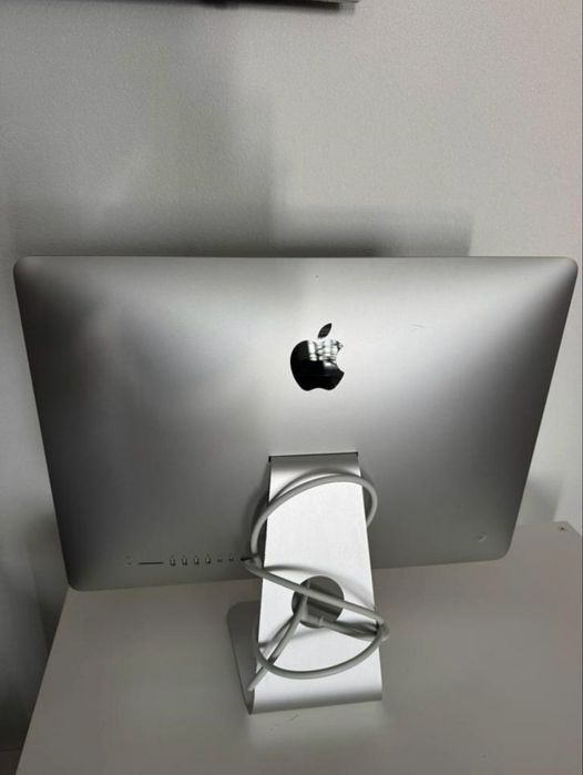 iMac 21,5” 2,8GHz i5 - 8GB RAM - 1TB SSD - 2015