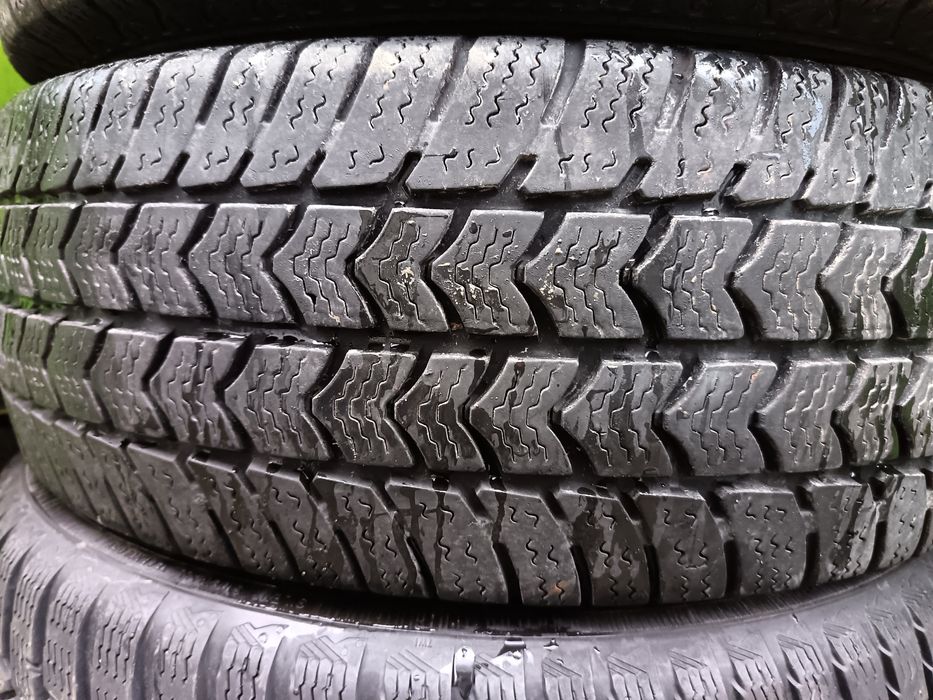 Anvelope MS iarna 215 70 15c semperit 2015 6.8mm