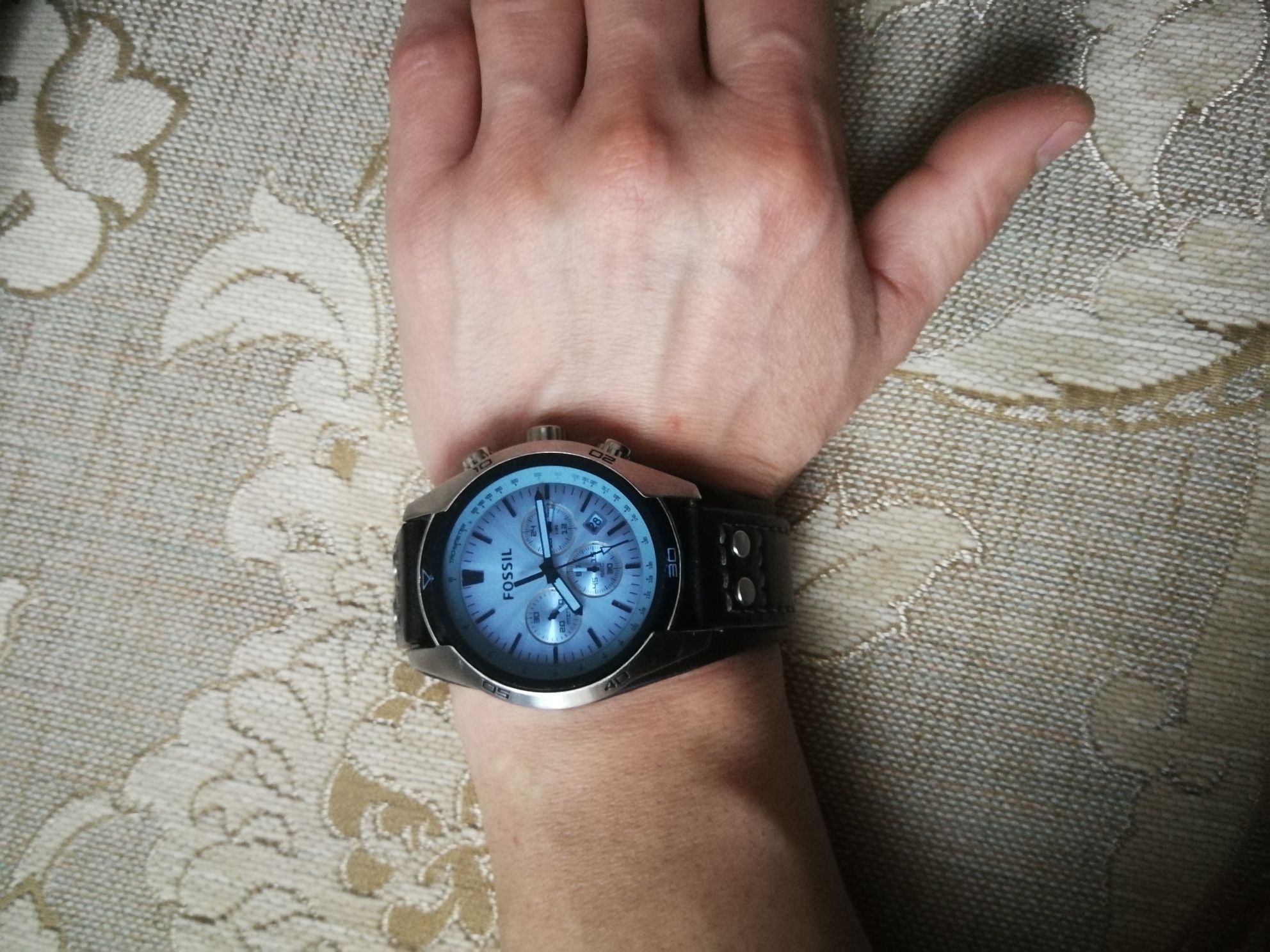 Часовник FOSSIL CH2564