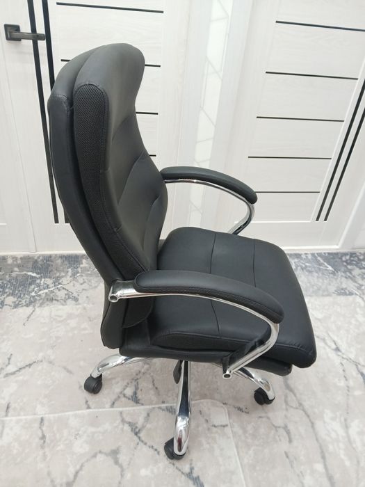 Kreslo ofis uchun mõljallangan