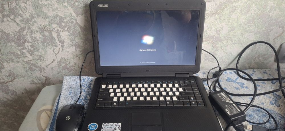 Ноутбук Asus 256 гигабайт ОЗУ 2 г