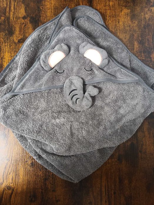 Prosop de baie cu gluga pentru bebelusi