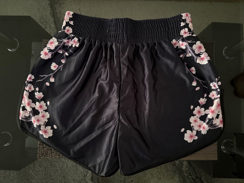 Дамски шорти/ къси гащи