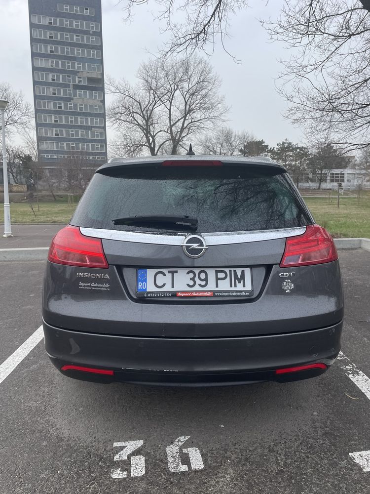 Ocazia Perfectă! Opel Insignia 2.0 CDTI - Fără Investiții Necesare!