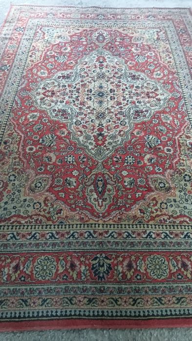 Ковёр 2 на 3, толстый, шерстяной.