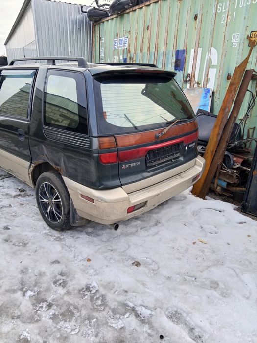 Митсубиси шариот по запчастям