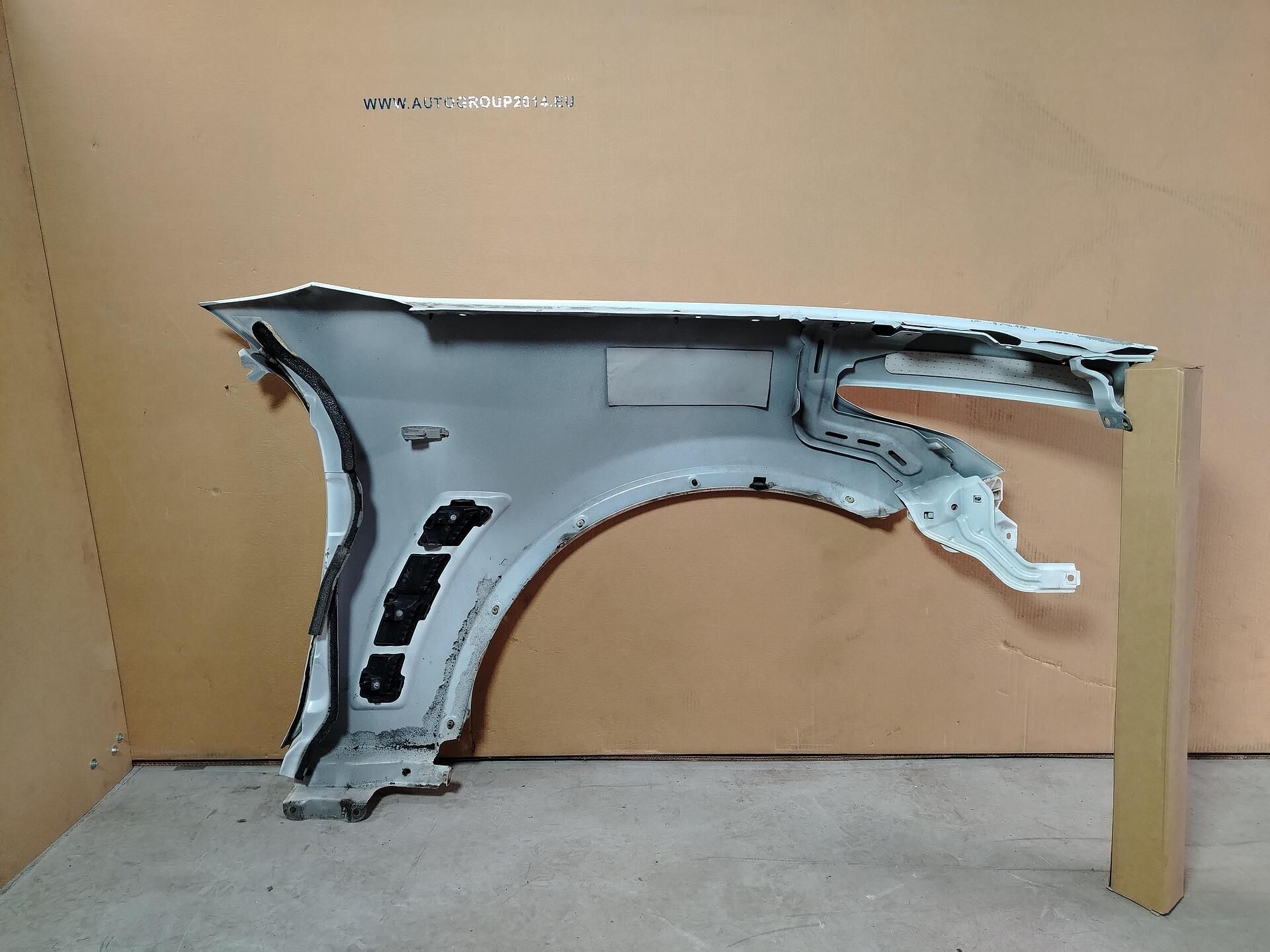 Ляв калник за infiniti qx70 fx35 - f31011caaa