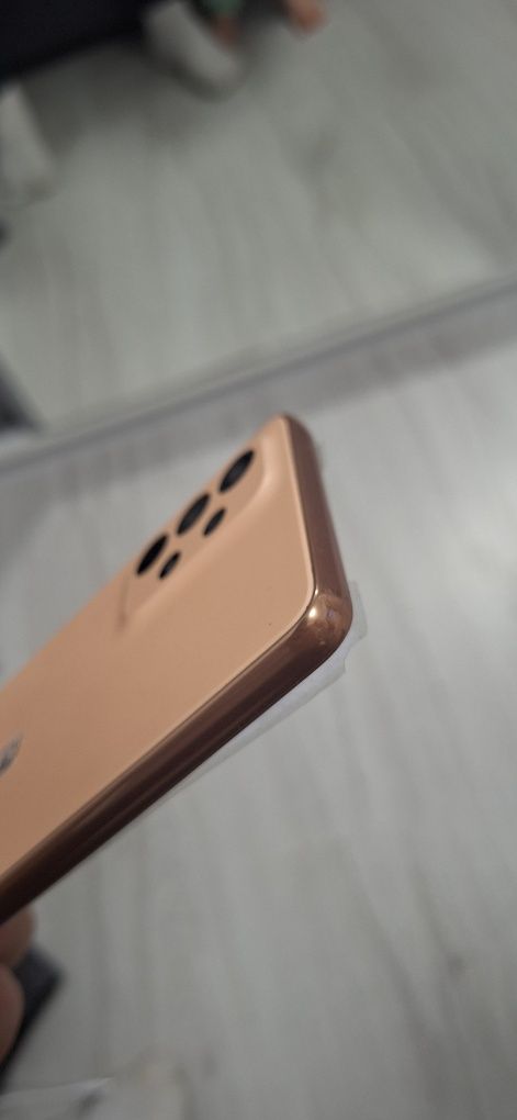 Samsung A 53.    5G