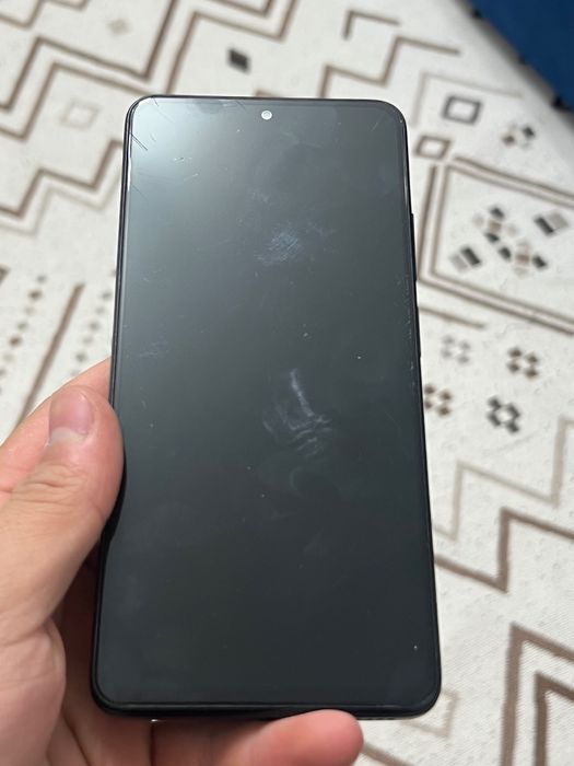 продаю телефон за 50000 поко х4 про 5g