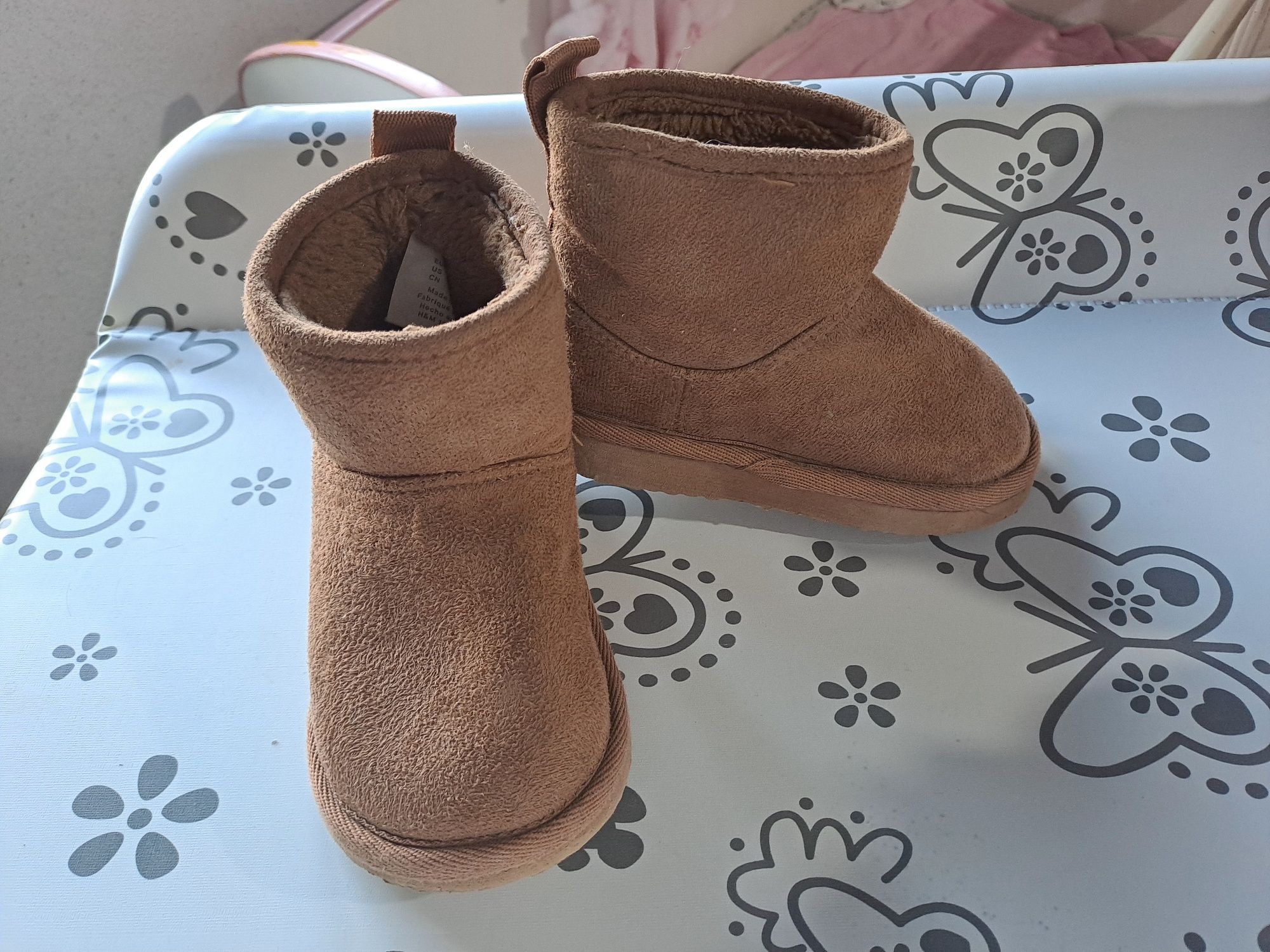 Ugg h&m marime 24/25