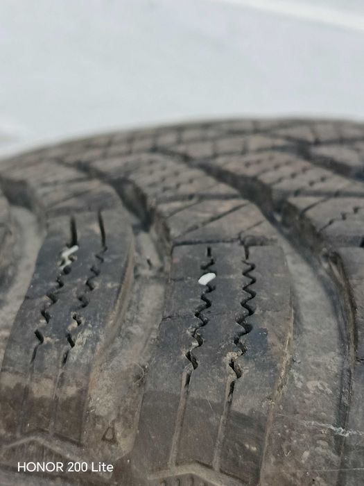 Cauciucuri iarna R15