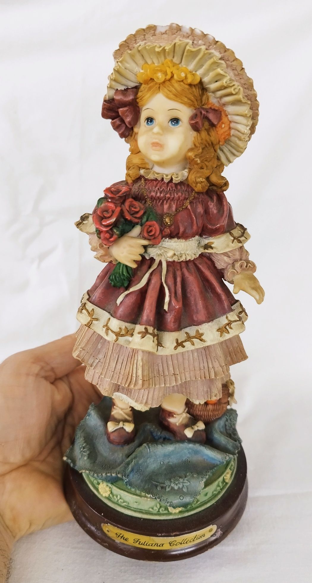 Figurina decorativa Colecția Juliana, din rășină acrilica, 23cm.