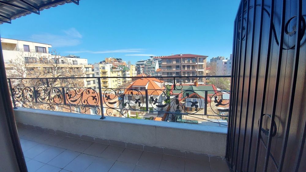 Дава се под наем Двустаен апартамент в Пловдив, Кършияка - 70 кв.м за 408 € - Снимка #2