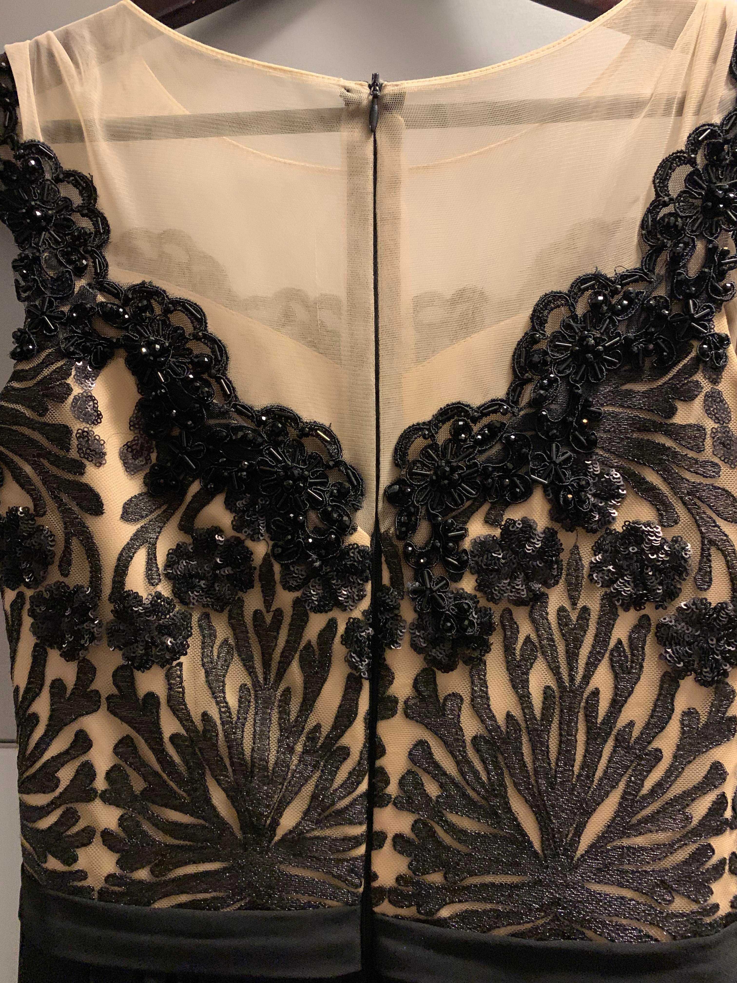 Rochie de gala negru si nud