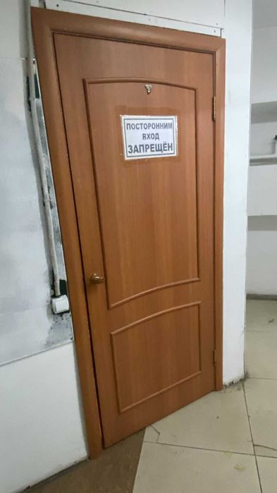 Продам межкомнатный дверь срочно!