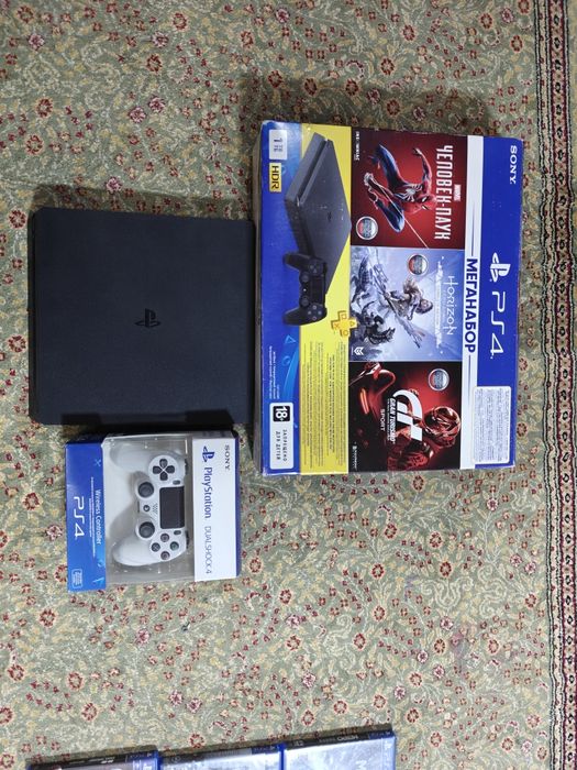 Готовый к игре комплект! Продаю PlayStation 4 Slim 1TB