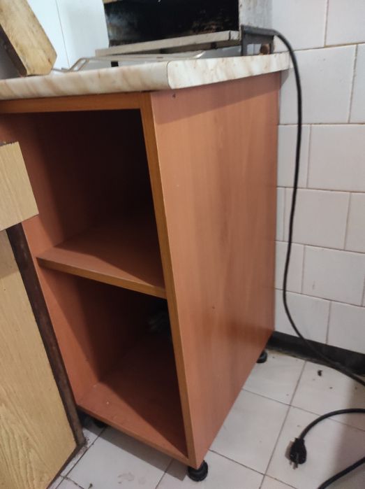 Кухненски шкаф с мивка