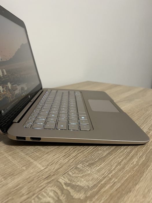 Laptop profesional 2 in 1 HP cu touchscreen, 4GB ram, 256gb SSD, 4G
