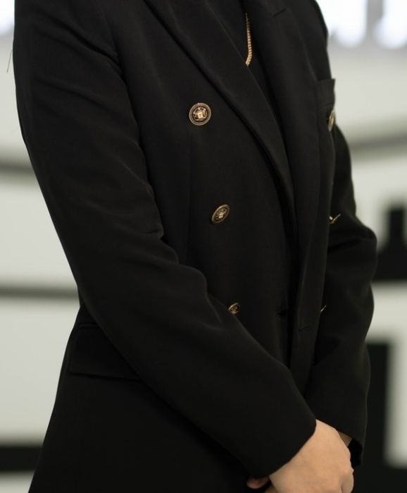 Продам пиджак страдивариус женский 42 размер