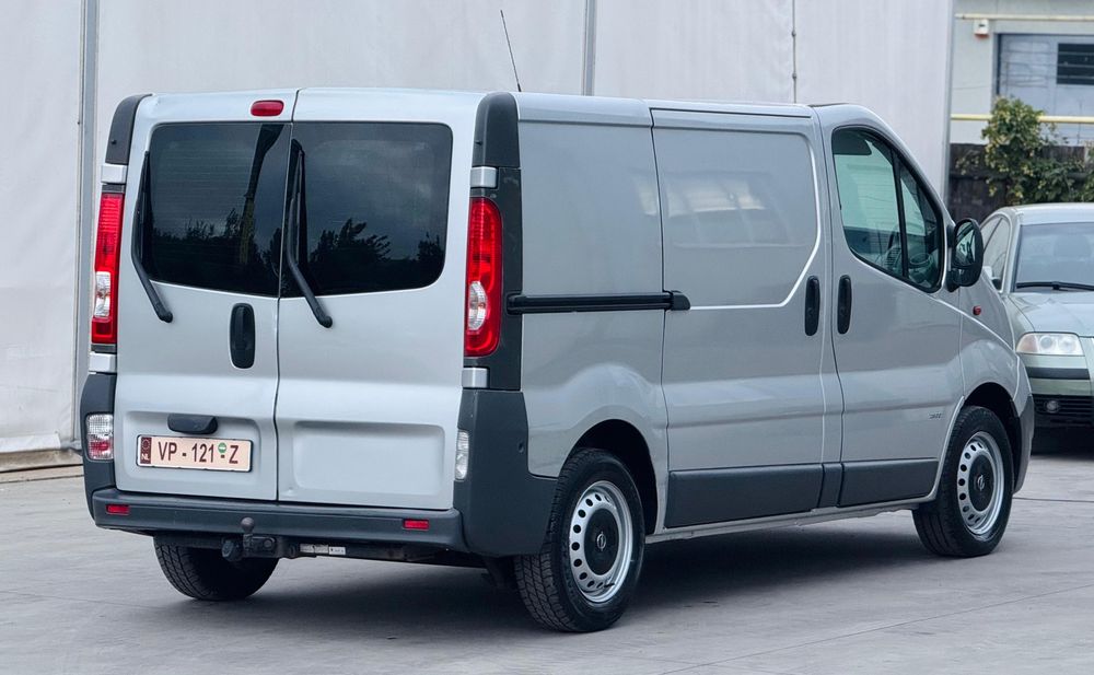 Opel Vivaro // Renault Trafic  An 2013 Motor 2.0 Euro5