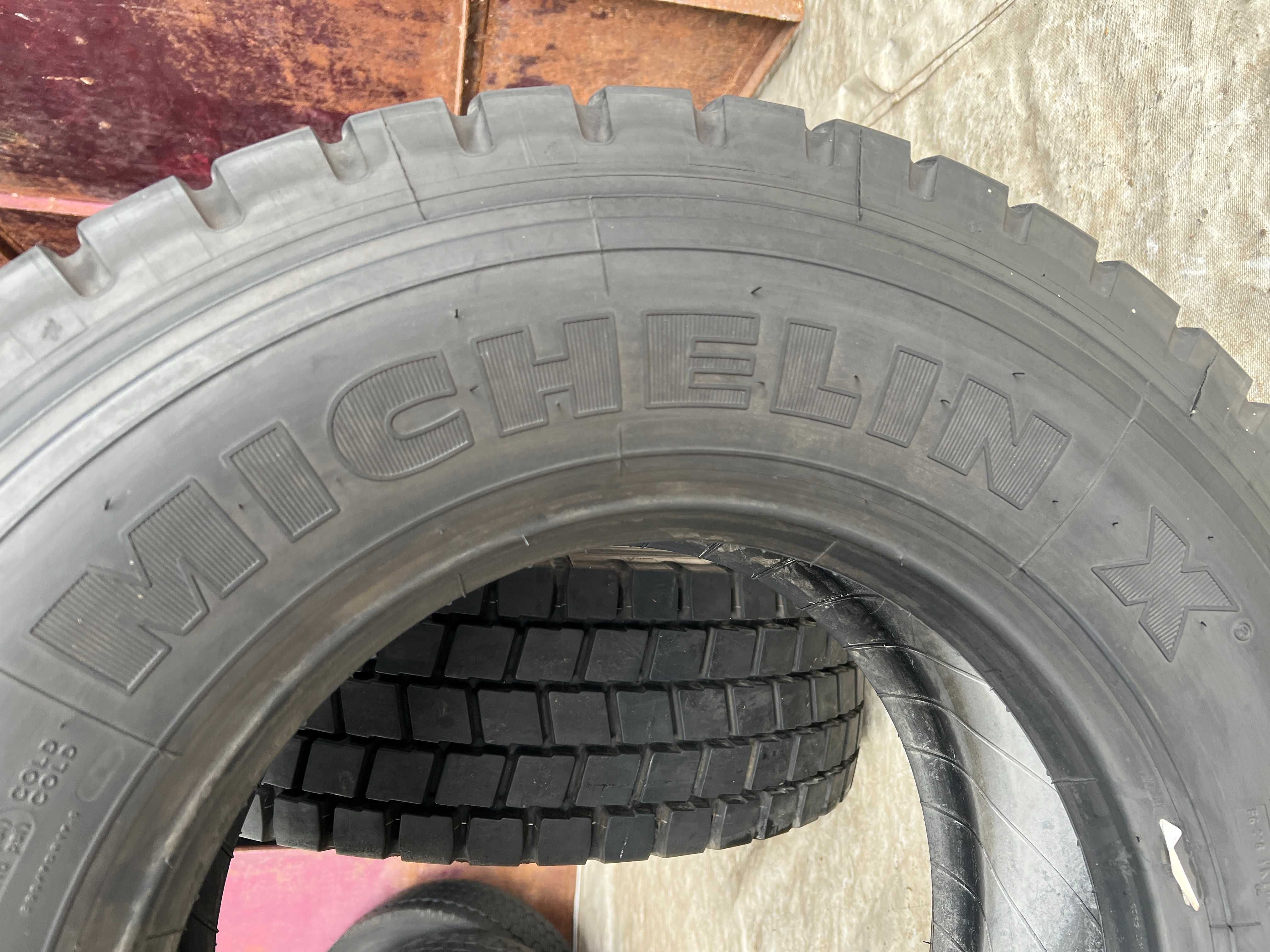 2 тежкотоварни гуми 265/70R17.5 Michelin XDE1 138/136M M+S Germany