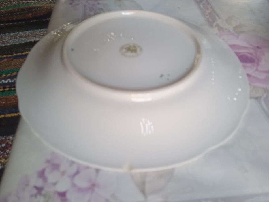 Чинии старинен порцелан