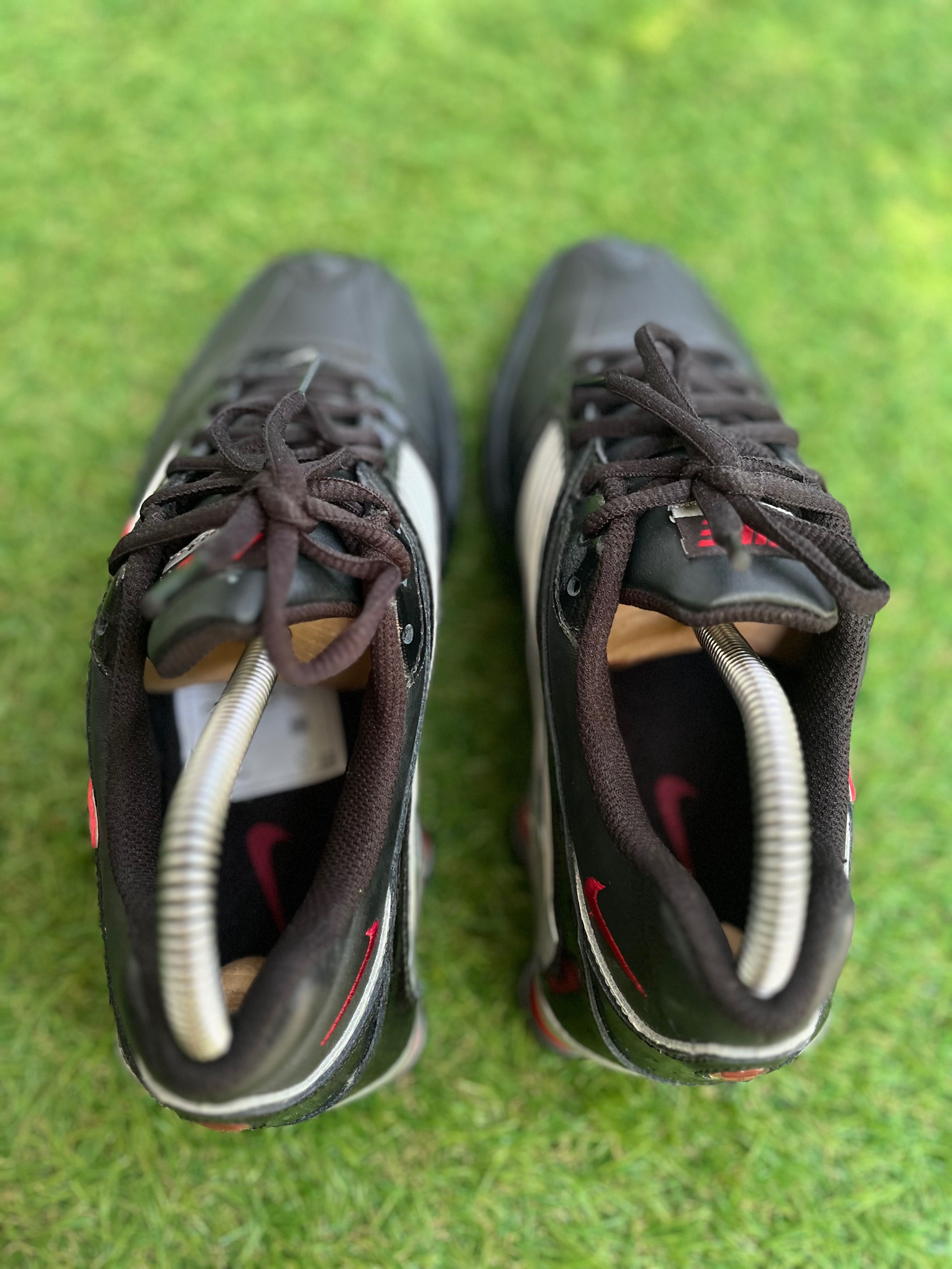 Маратонки : NIKE SHOX 38