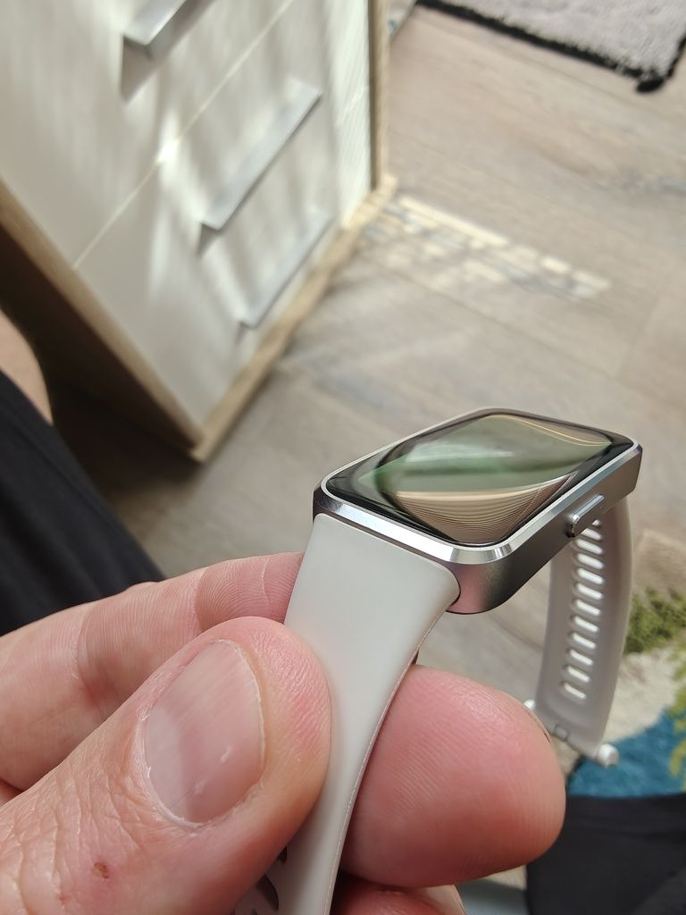 Фитнес Смарт гривна Huawei - Band 10 Бяла