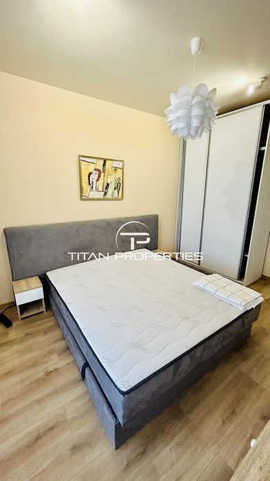 Дава се под наем Двустаен апартамент в Бургас, Изгрев - 70 кв.м за 612 € - Снимка #3