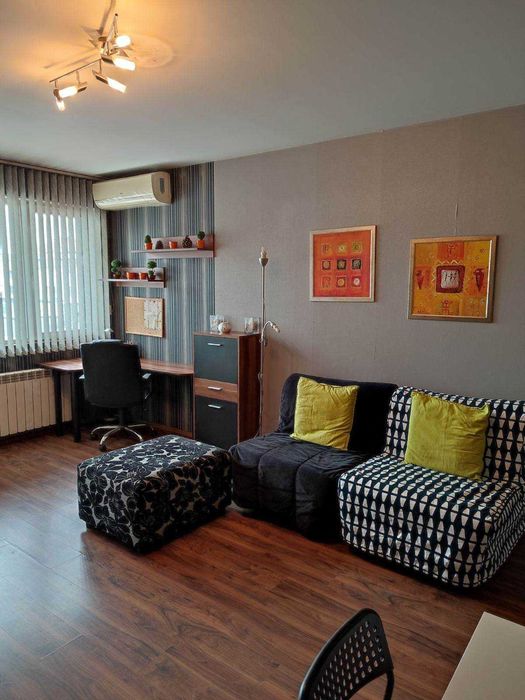 Дава се под наем Двустаен апартамент в София, Център - 65 кв.м за 600 € - Снимка #1