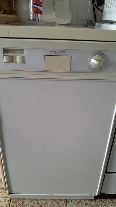 Продавам съдъмиялна Електролукс
