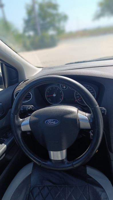 Vând Ford Focus 2