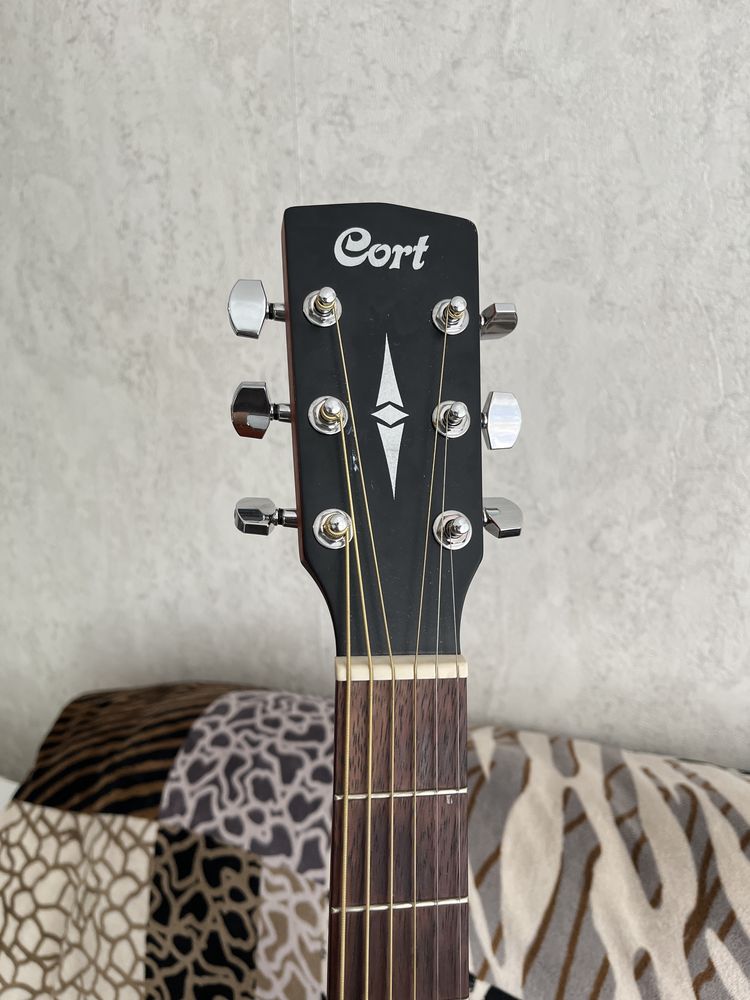 Гитара Cort AD810