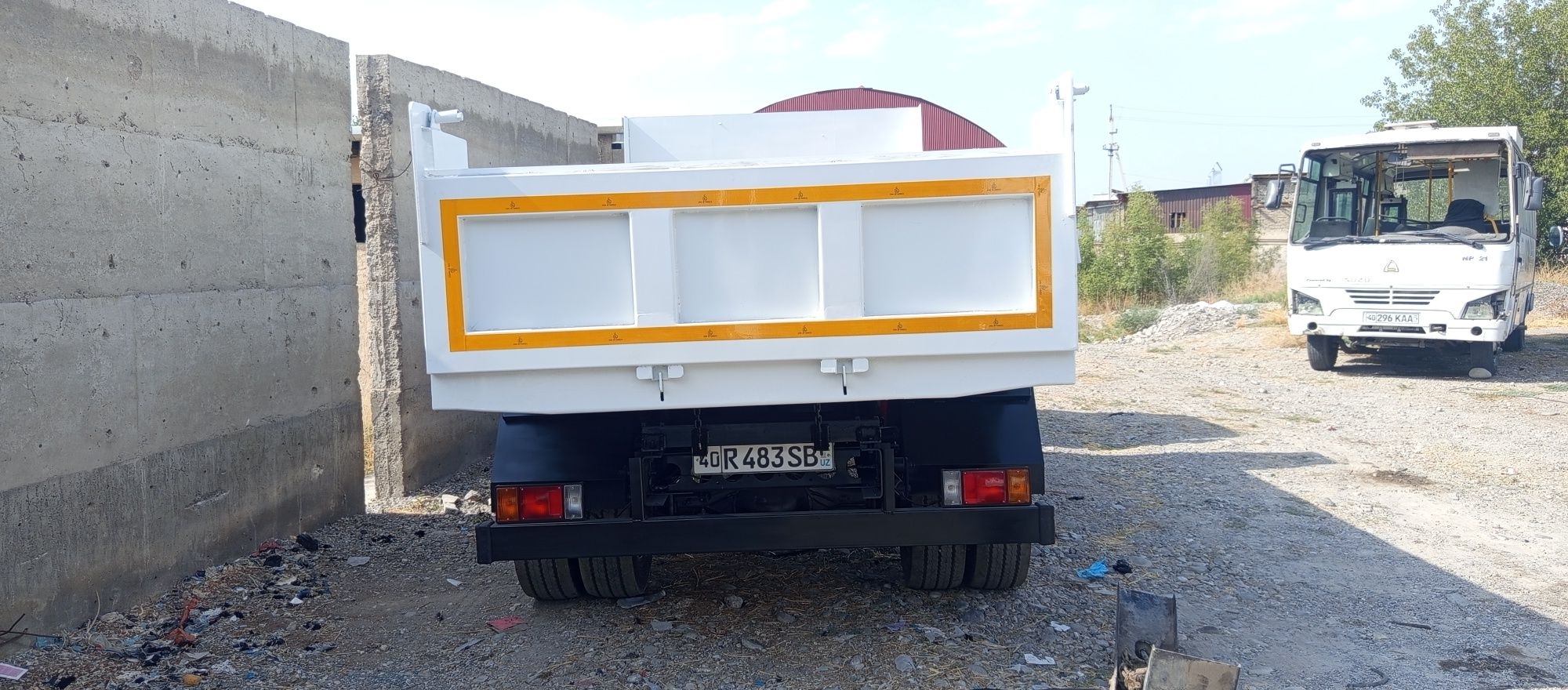 Isuzu samasval sotiladi