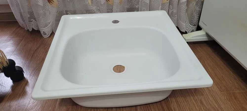 Мойка белая 50х50 см