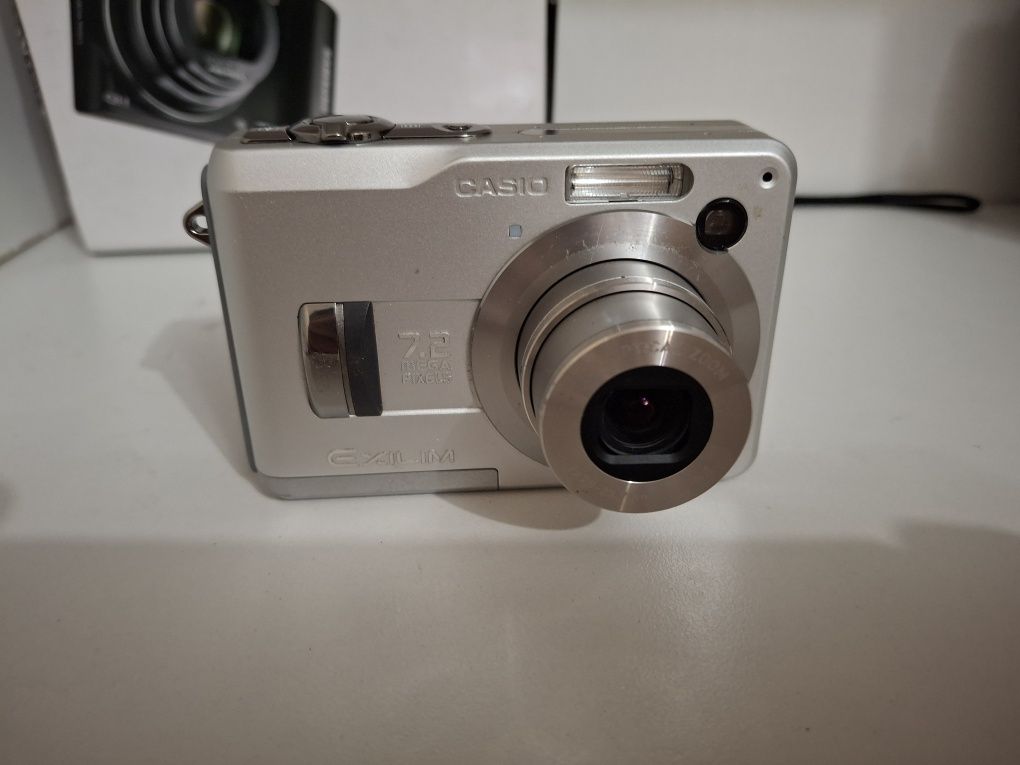 Цифровая камера CASIO EX-Z120