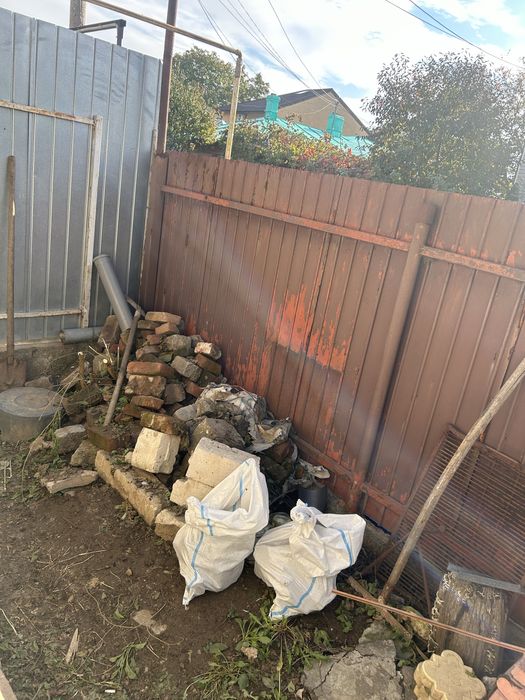 Donez cărămizi și pietre – Sector 2 București
