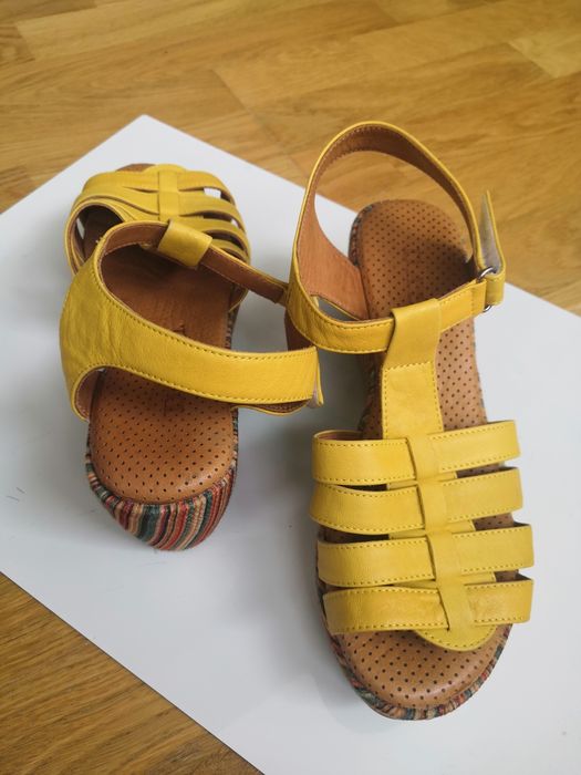 Vand sandale model Dasha.