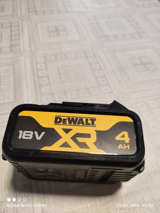 Încărcător și acumulator dewalt 2025