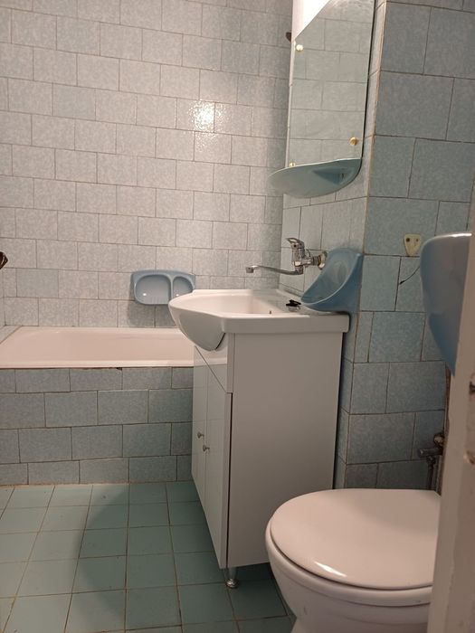 Proprietar vând apartament 2 camere et 2 Al. Plopilor ocupabil imediat