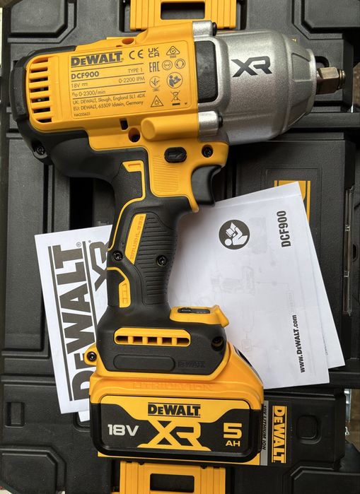 Нов гайковерт Dewalt DCF900 с една батерия и зарядно