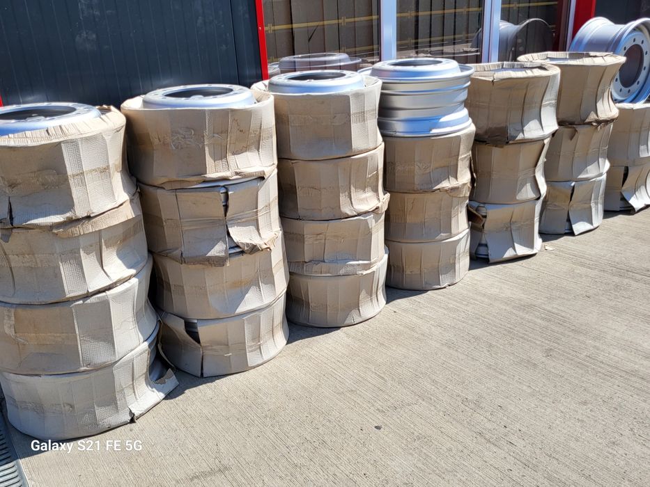 Anvelope 315 80 22,5/385 65 22,5 /1050 lei bc