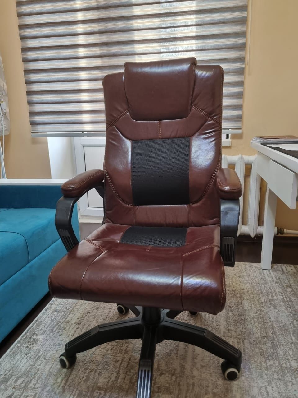 Продам Офисное кресло