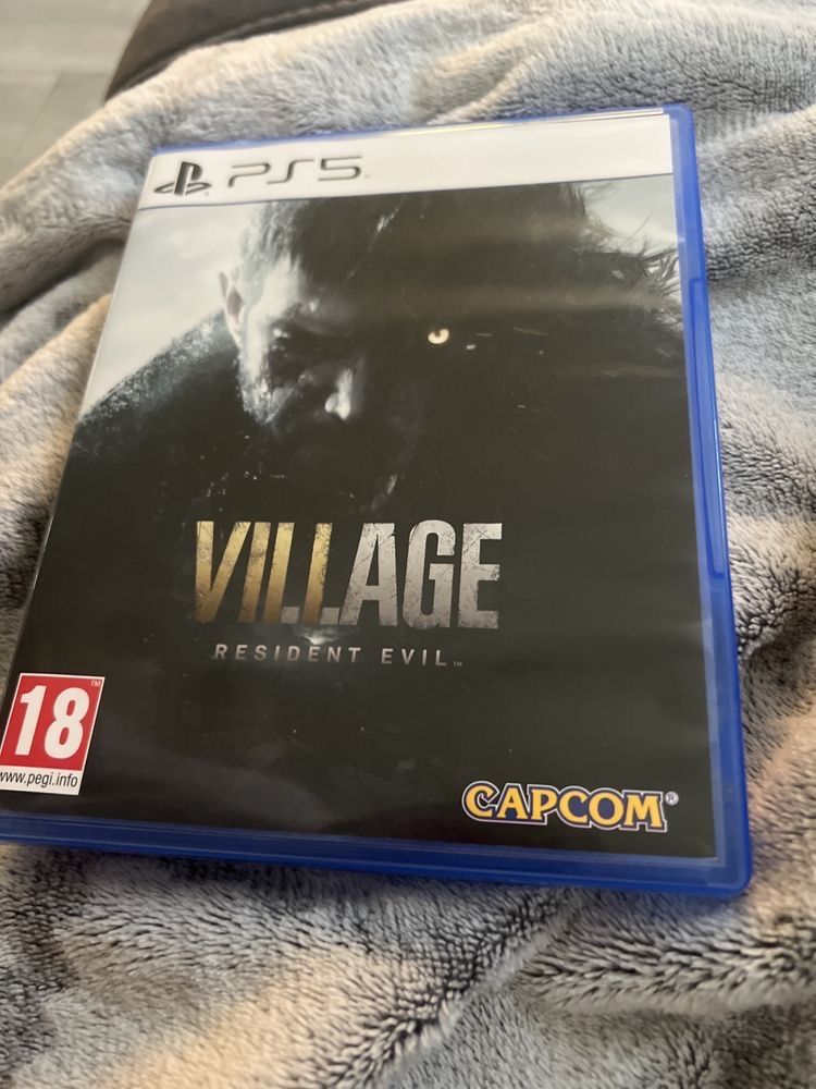 The village игра