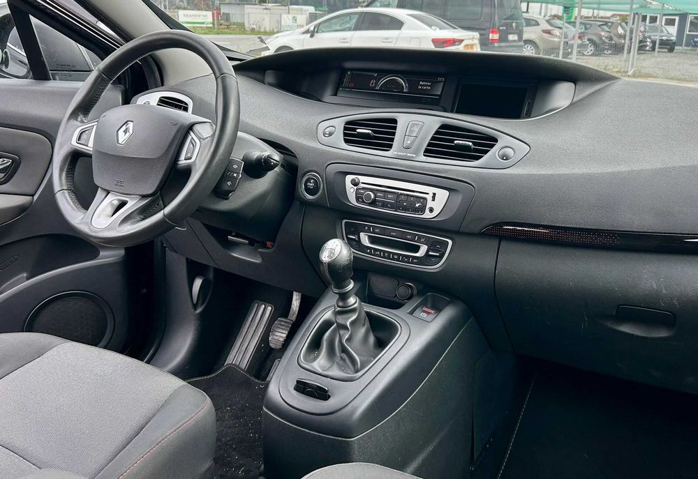 Renault Grand Scenic 7 Locuri 1.5 dci-2013