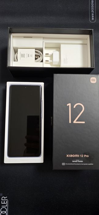 Xiaomi 12 Pro 5G (12GB RAM, 256GB)