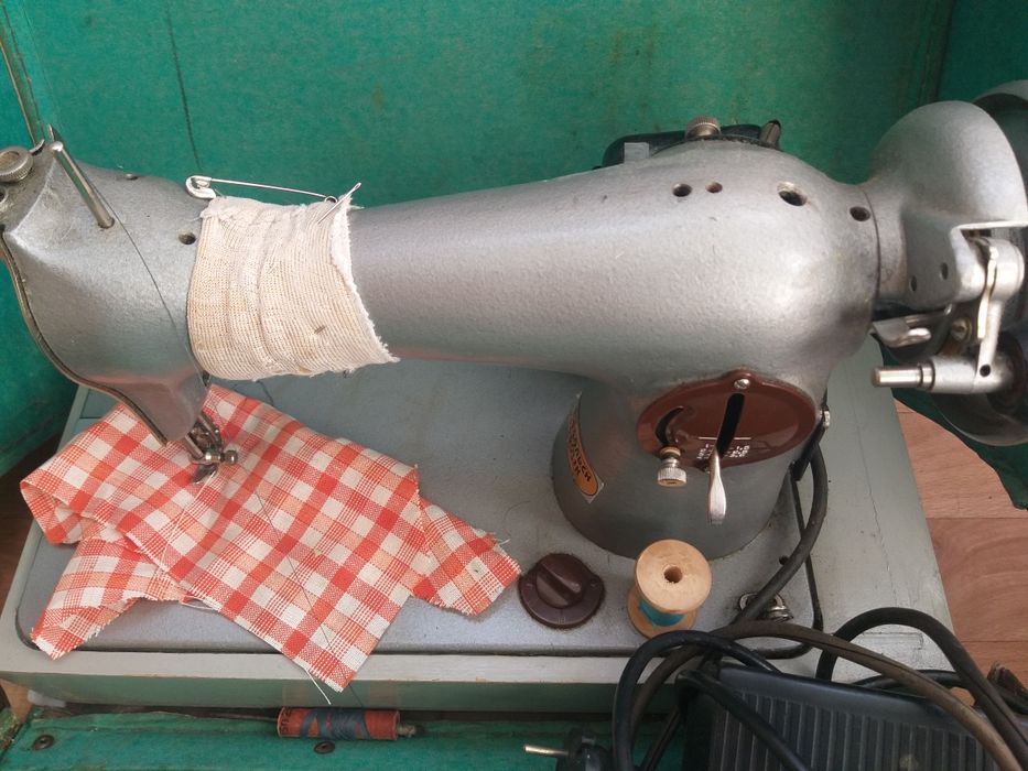 Швейная машина подольская